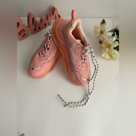 Balenciaga shoes - Picture 4 of 16